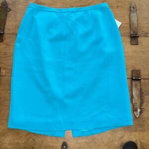 Woman’s Jones New York Teal 100% Silk Skirt Size 12